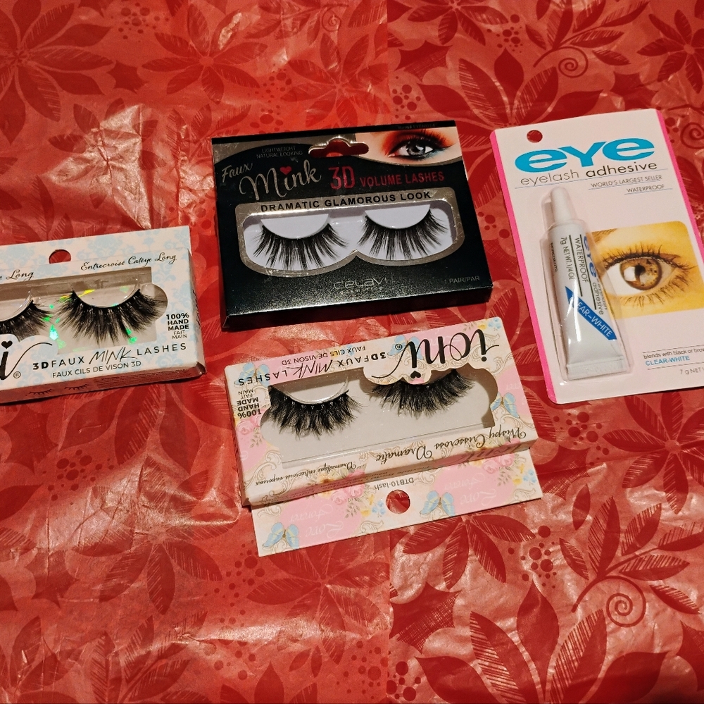 Makeup - Picture 7 of 7